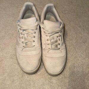 Tan Adidas Yeezy Calabasas - Men’s 8 1/2